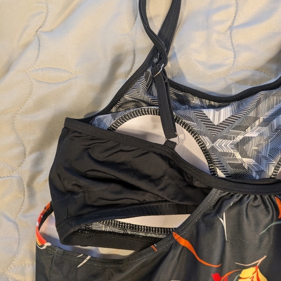 2/$25-Quintsoul Good Vibrations Cami Takini Top NWOT Size Small - Picture 10 of 13